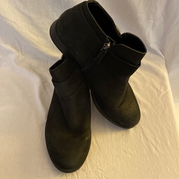 franco sarto gray booties